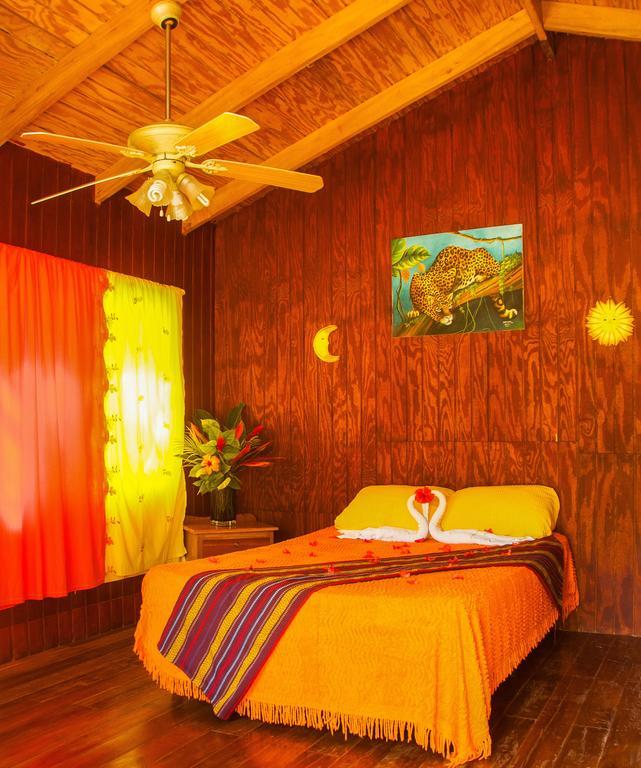 The Log Cab-Inn San Ignacio Camera foto